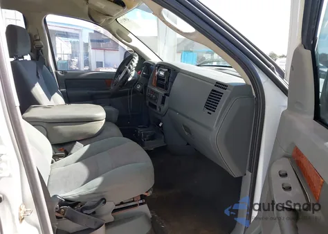 2006 Dodge Ram 1500 Slt из США, поврежденный, VIN 1D7HA182X6S627996